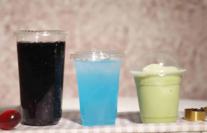 Welche Lebensmittelstandards müssen PLA-Kaltgetränkebecher bei der Produktion erfüllen?