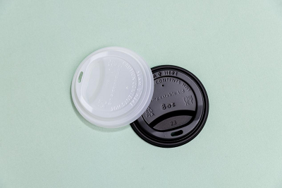 CPLA 90 mm Standard-Flip-Top-Becherdeckel in Naturfarbe